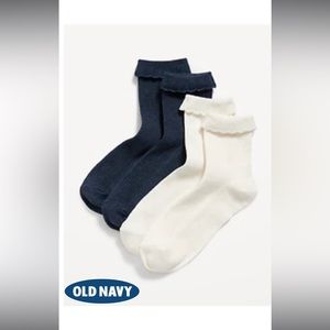 Old Navy NWT Scalloped Rib Knit Socks 2-Pack Women’s OS in Cream & Navy
